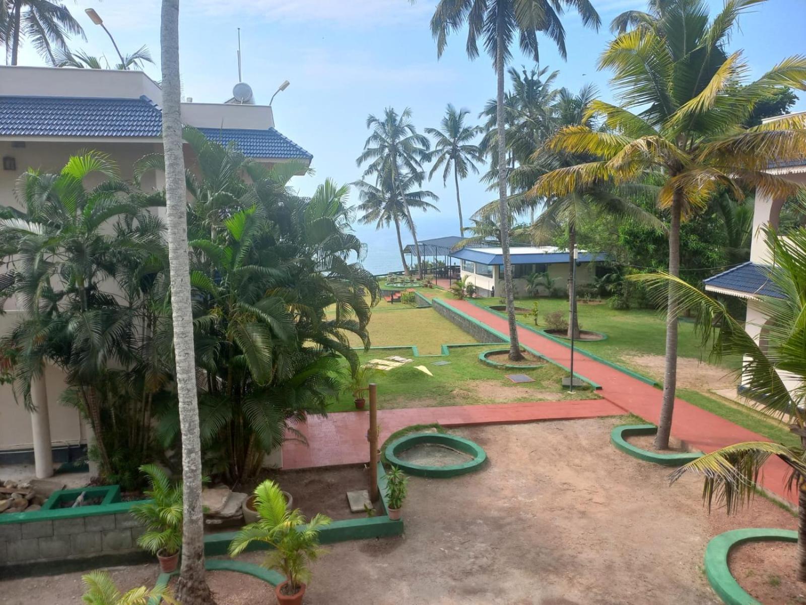 Seashore Beach Resort Варкала Екстериор снимка