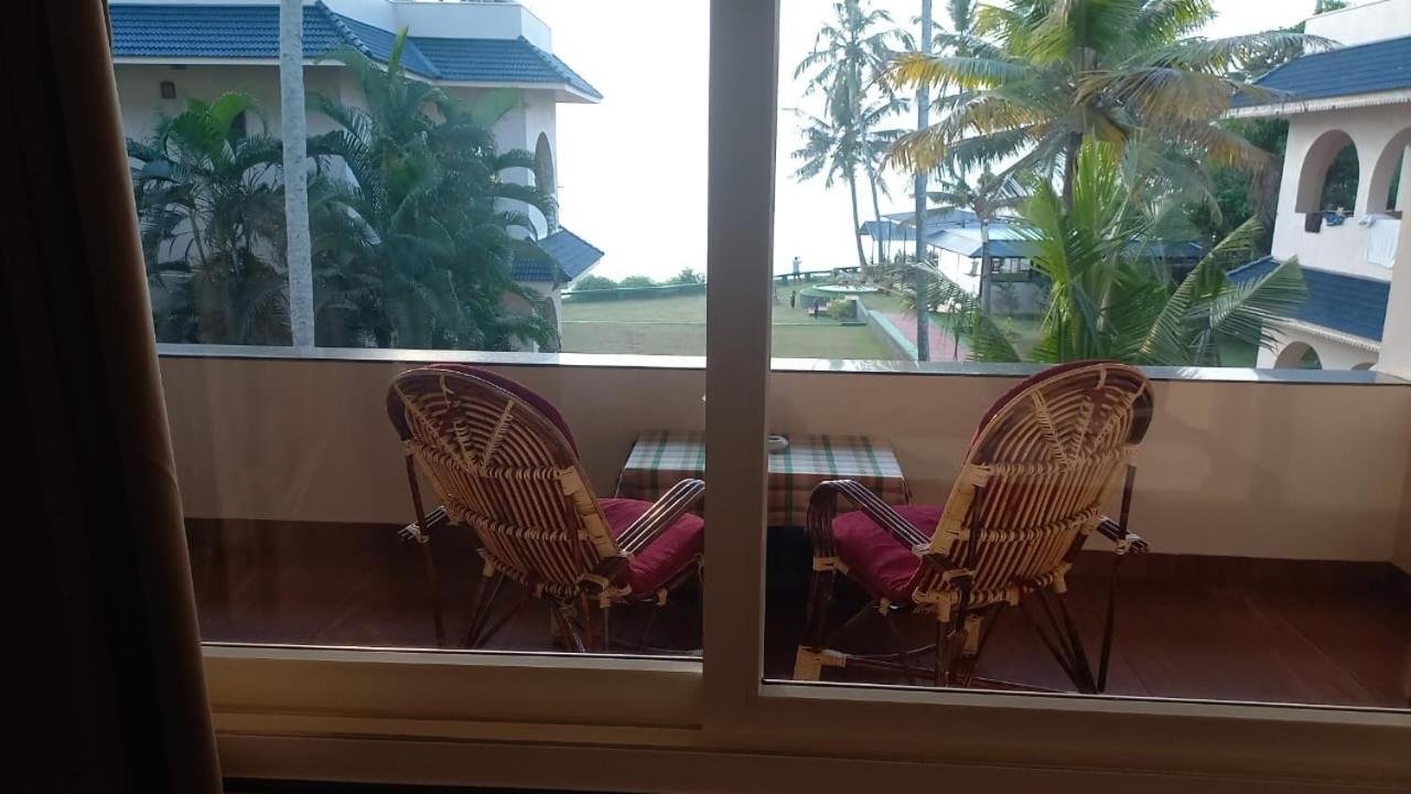 Seashore Beach Resort Варкала Екстериор снимка