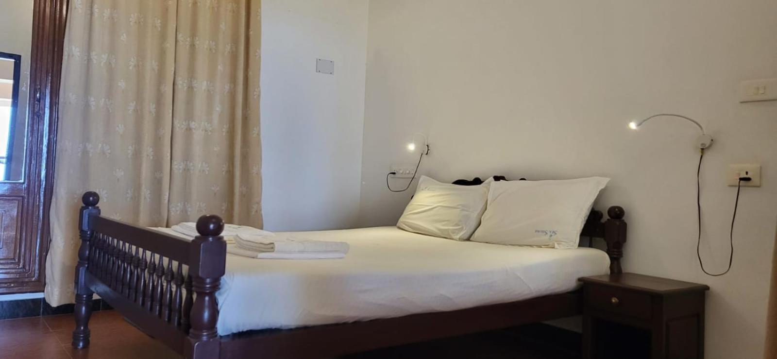 Seashore Beach Resort Варкала Екстериор снимка