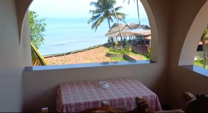 Seashore Beach Resort Варкала Екстериор снимка