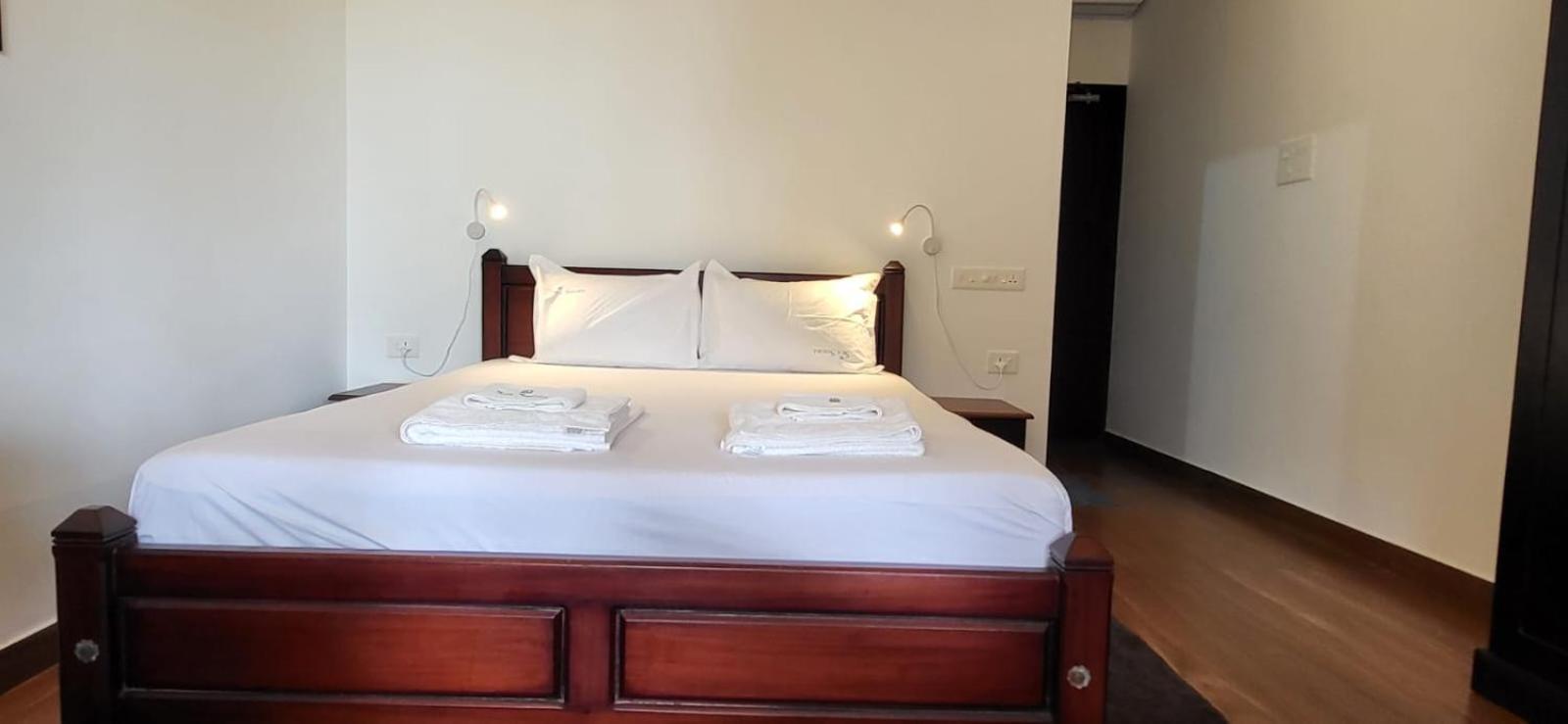 Seashore Beach Resort Варкала Екстериор снимка